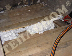 Фото утепление пола (чердака) между лагами заливным пенопластом экоизол - ТЕПЛОНОМ™